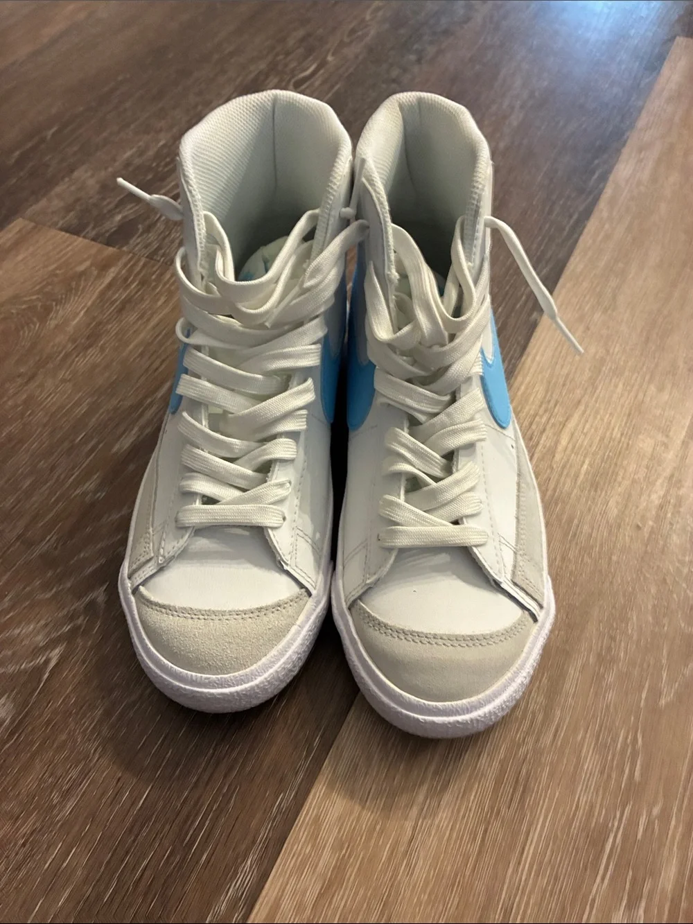 Nike Blazer Mid - White with Blue Swoosh